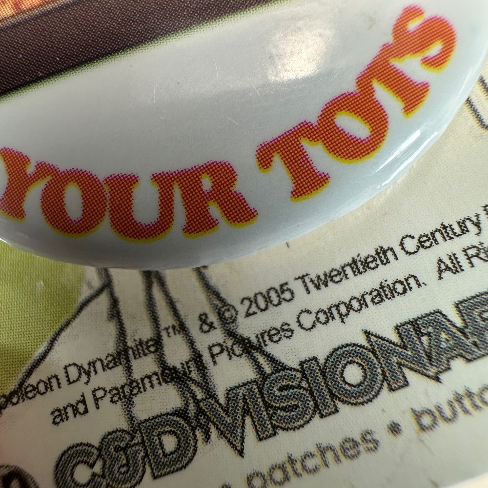 VTG Napoleon Dynamite Give Me Your Tots Pin + Air Freshener Kip LaFawnduh 2005 - Picture 5 of 6